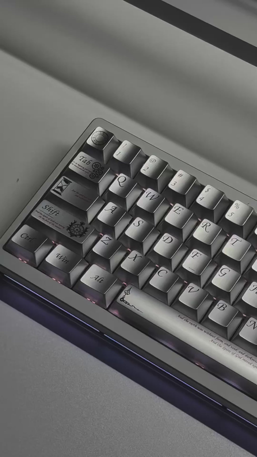 Weikav Nut65 客制化机械键盘 — 乌萨奇轴 × 时光金属键帽